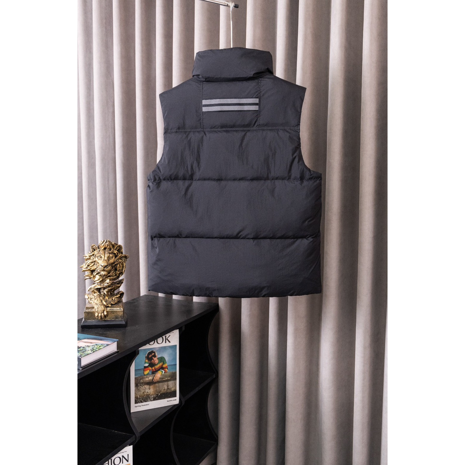 <p>Canada Goose Lawrence 劳伦斯2804羽绒马甲背心(黑色)</p>