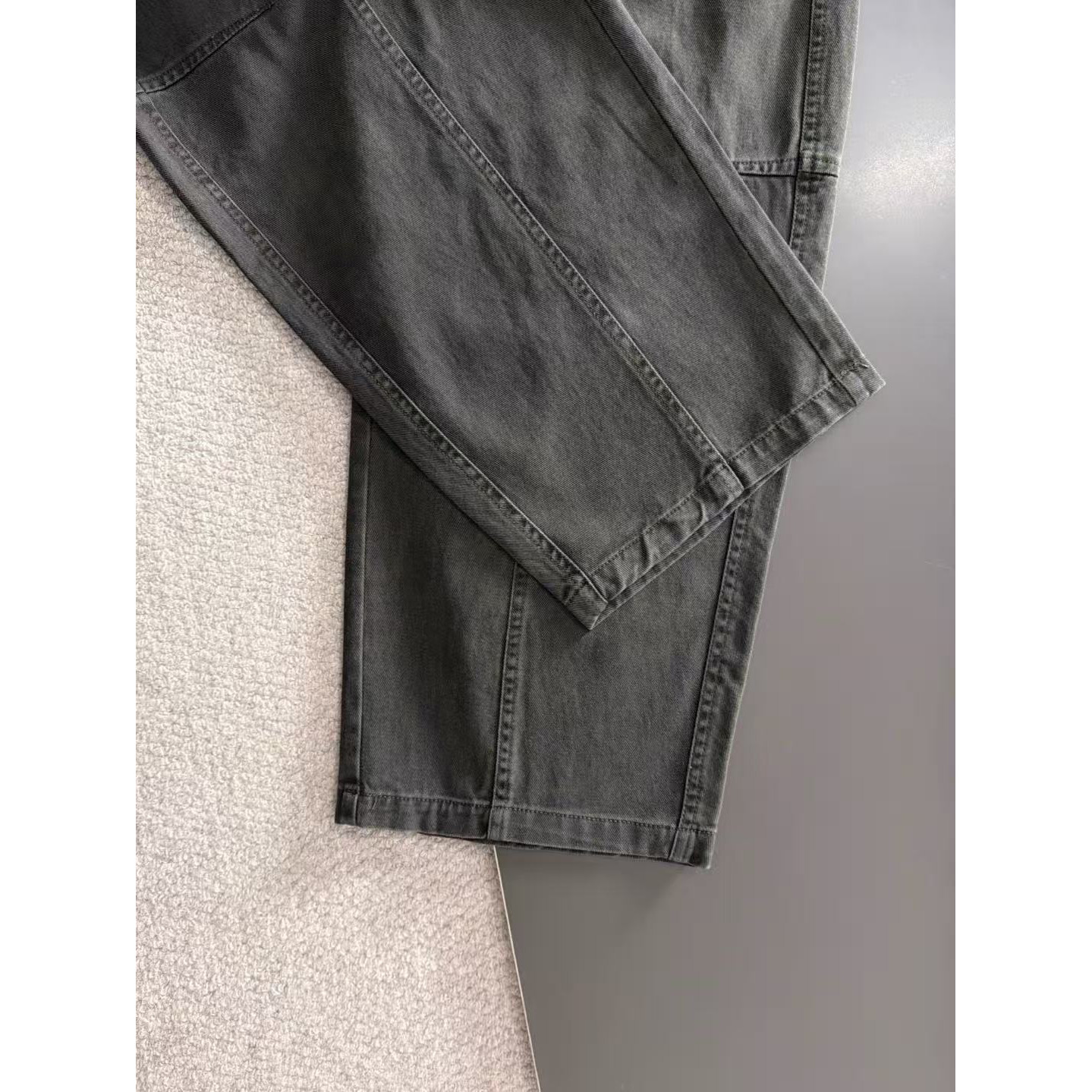 <p>MONCLER 夏季新款松紧带休闲裤(786888)</p>