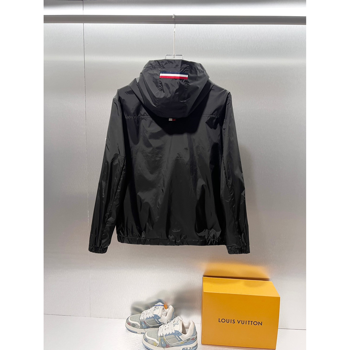 <p>MONCLER 夹克外套(黑)</p>