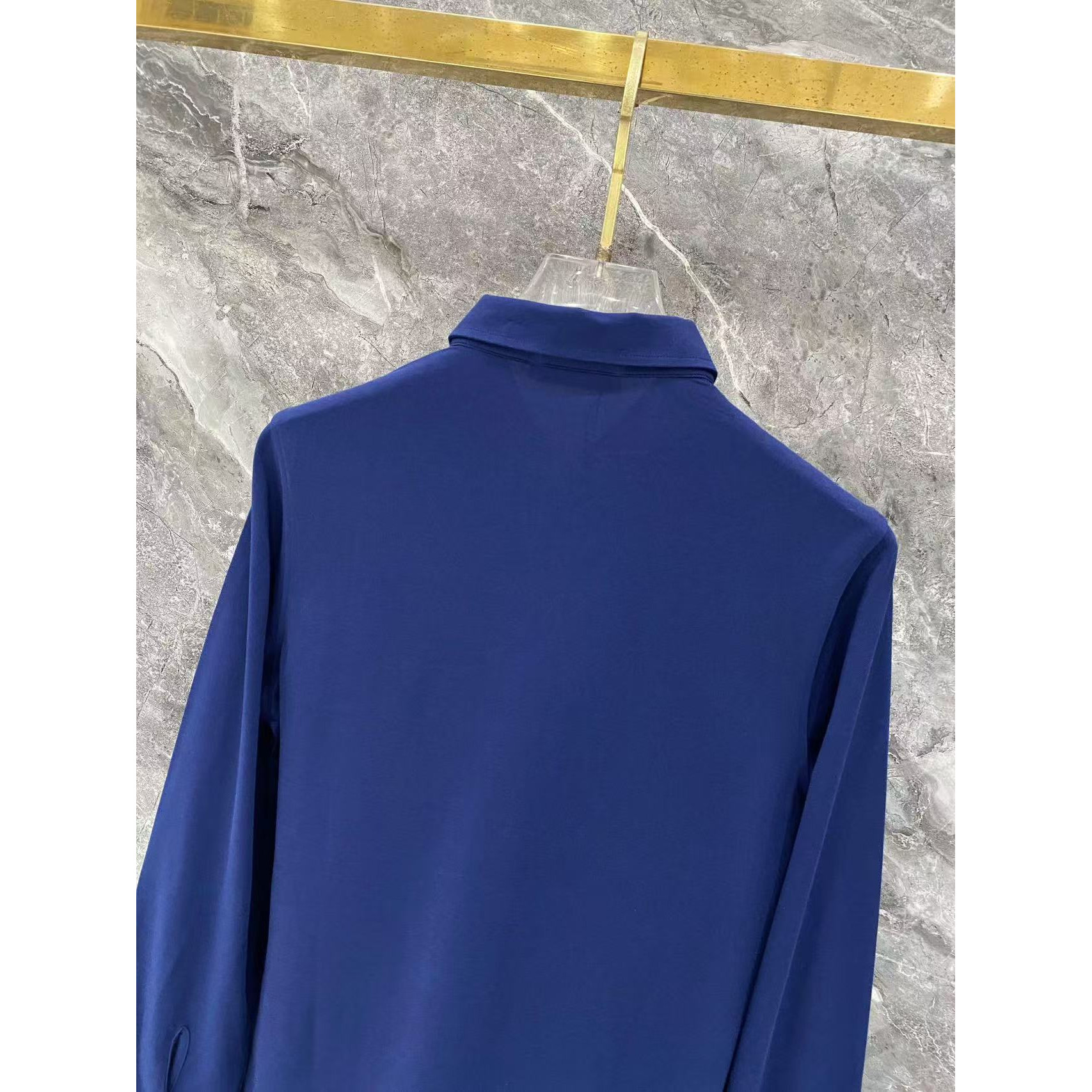 <p>Burberry 秋冬长袖Polo(782978)</p>