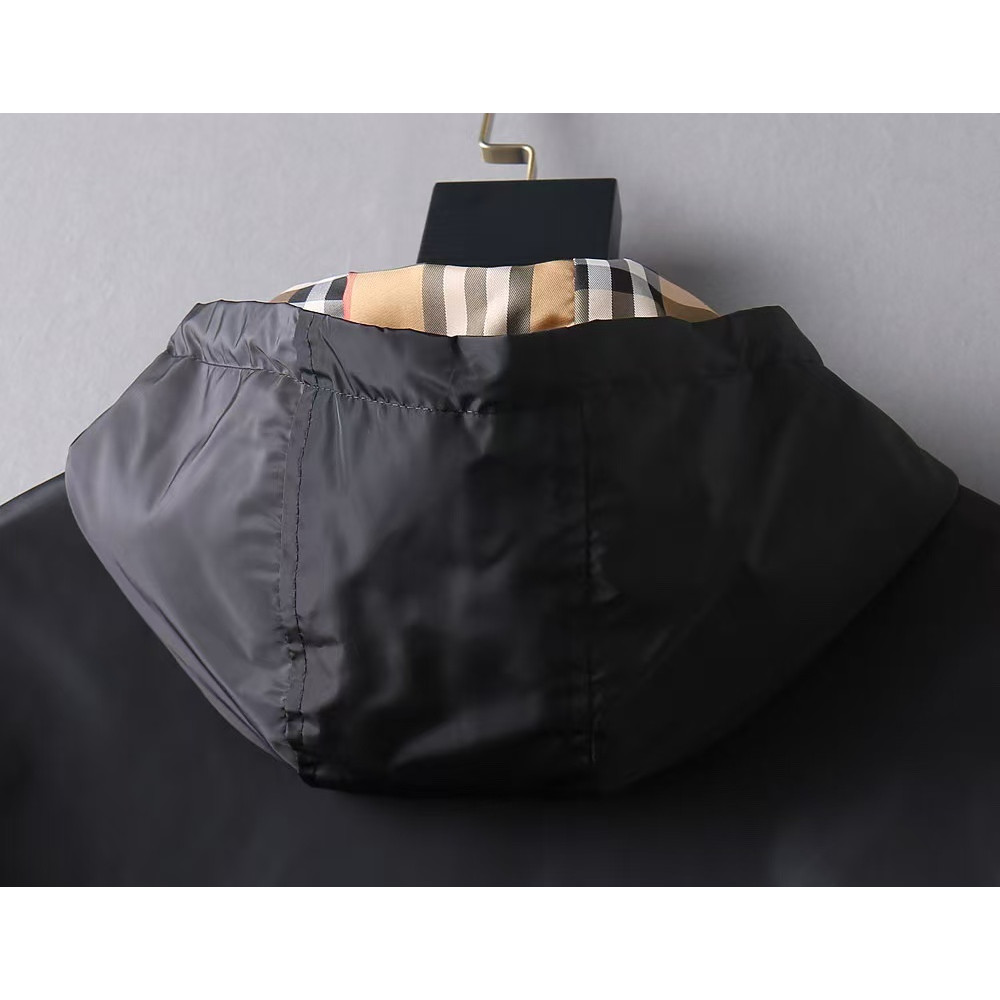 <p>BURBERRY 男士夹克外套(黑)</p>