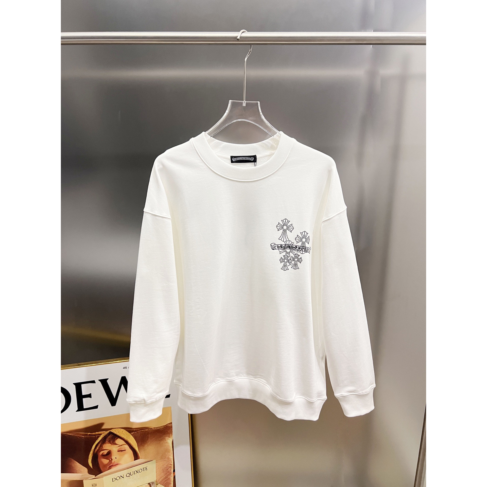 <p>CHROME HEARTS 圆领长袖卫衣(白)</p>