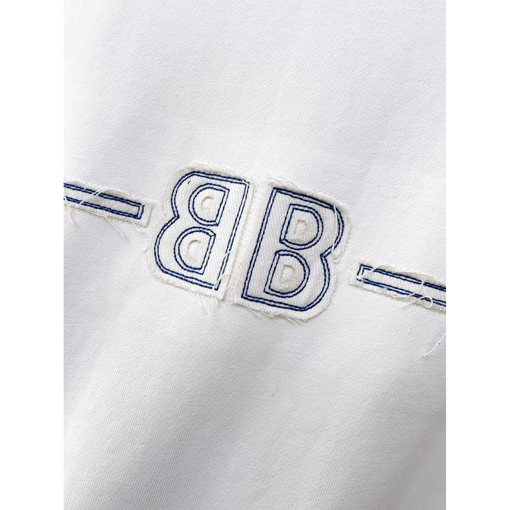 <p>Balenciaga 圓領長袖T恤(白)</p>
