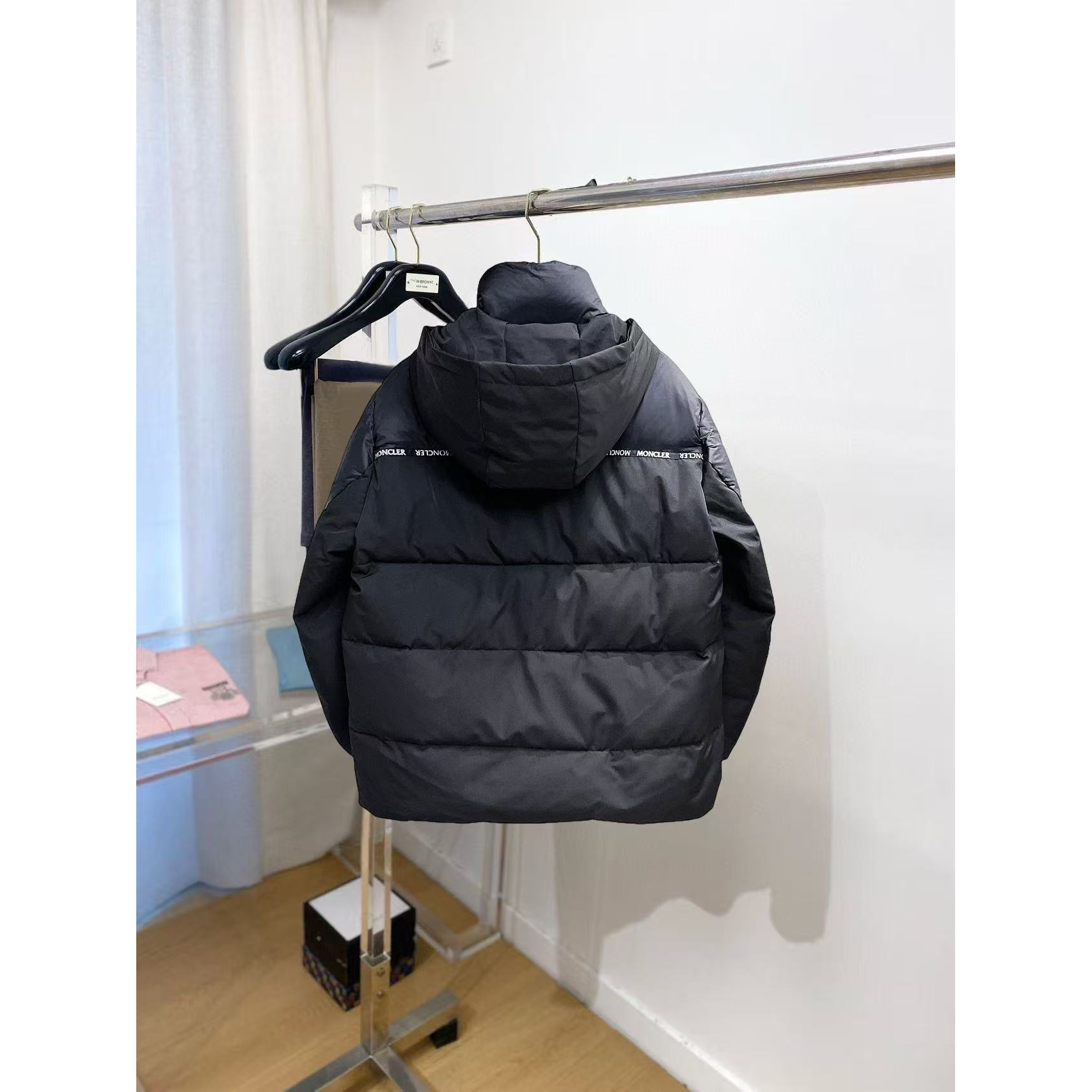 <p>MONCLER 秋冬新款羽绒服(黑)</p>