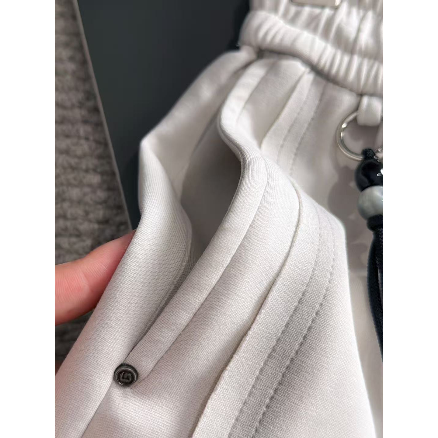 <p>BURBERRY 秋冬新款松紧带休闲裤(白)</p>