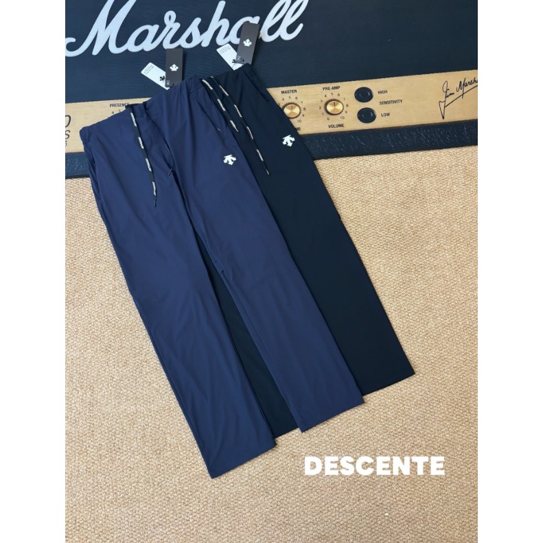 <p>DESCENTE 速乾休閒長褲</p>