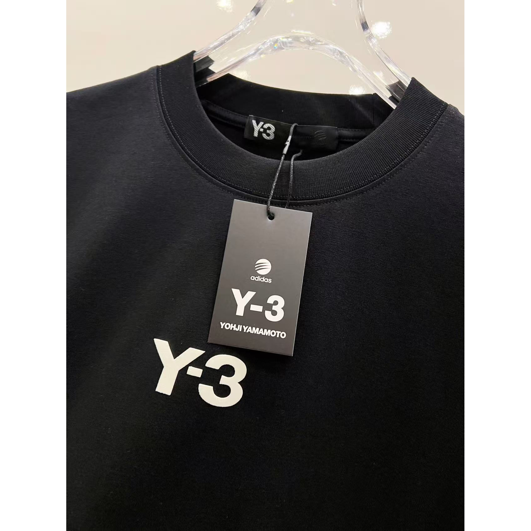 <p>Y-3 短袖T恤(黑)</p>