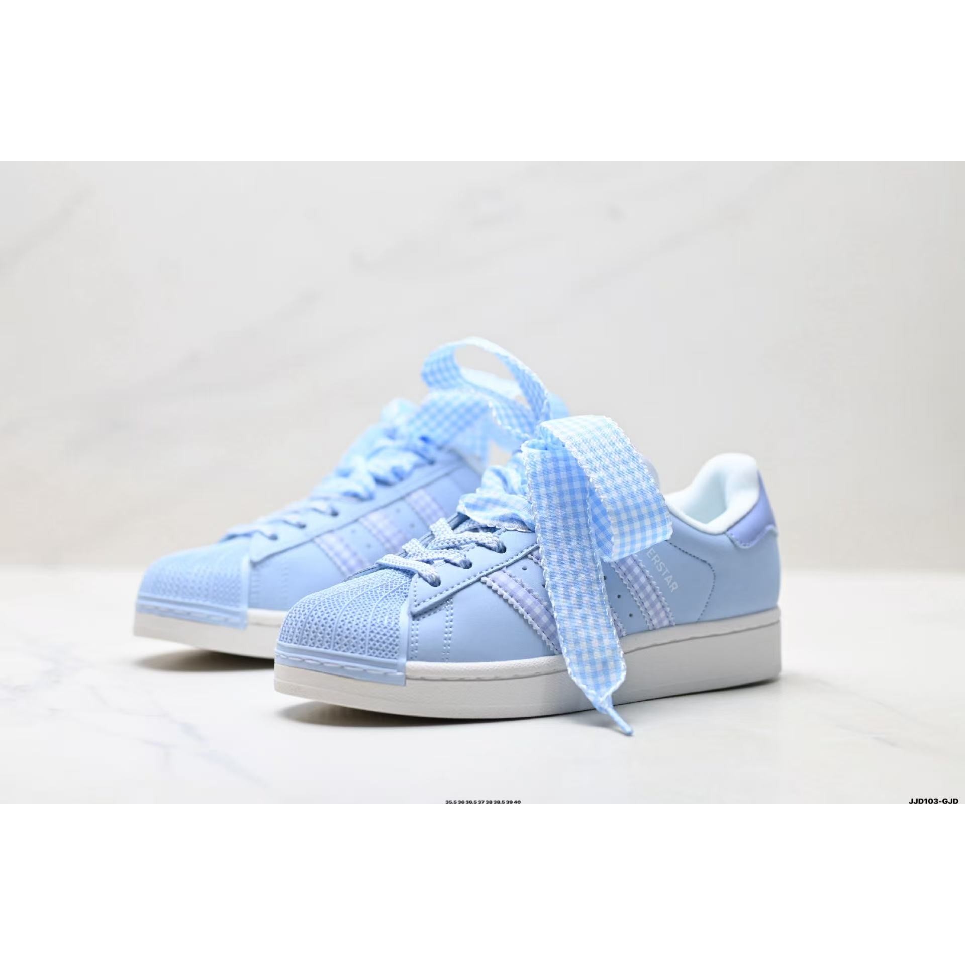 <p>Adidas Originals Superstar 休闲运动板鞋(藍)</p>