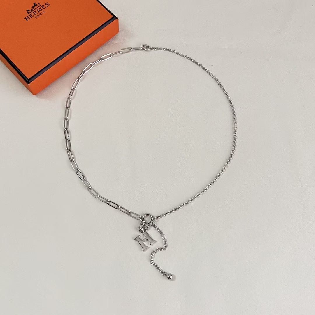 <p>HERMES 项链</p>
