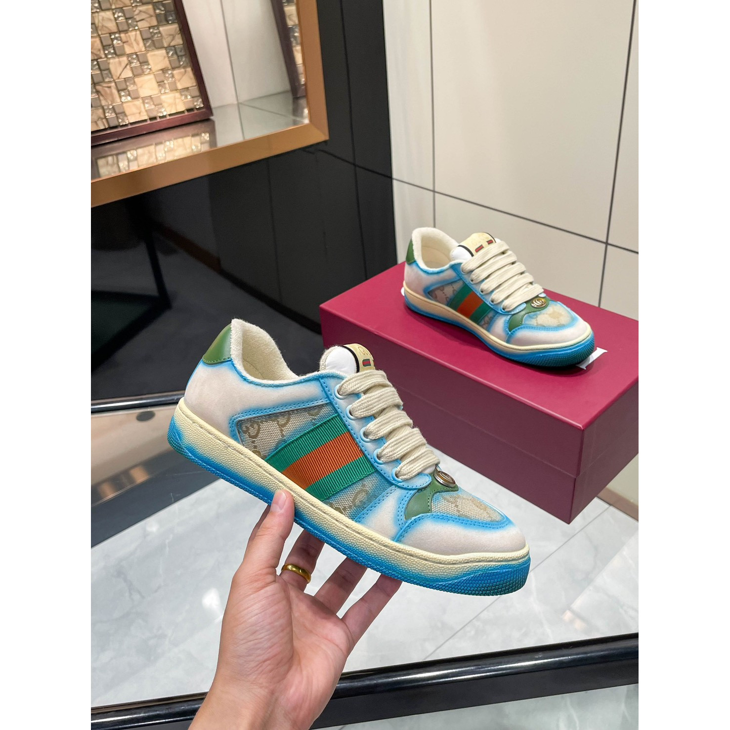 <p>GUCCI Screener系列运动鞋经典小脏鞋 (女款-藍)</p>