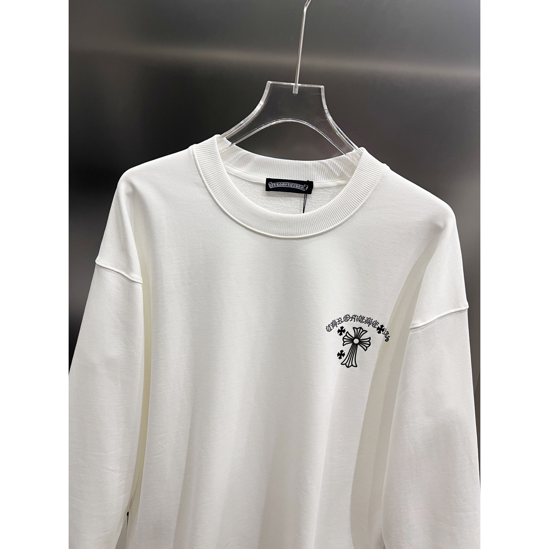 <p>CHROME HEARTS 圆领长袖卫衣(白)</p>