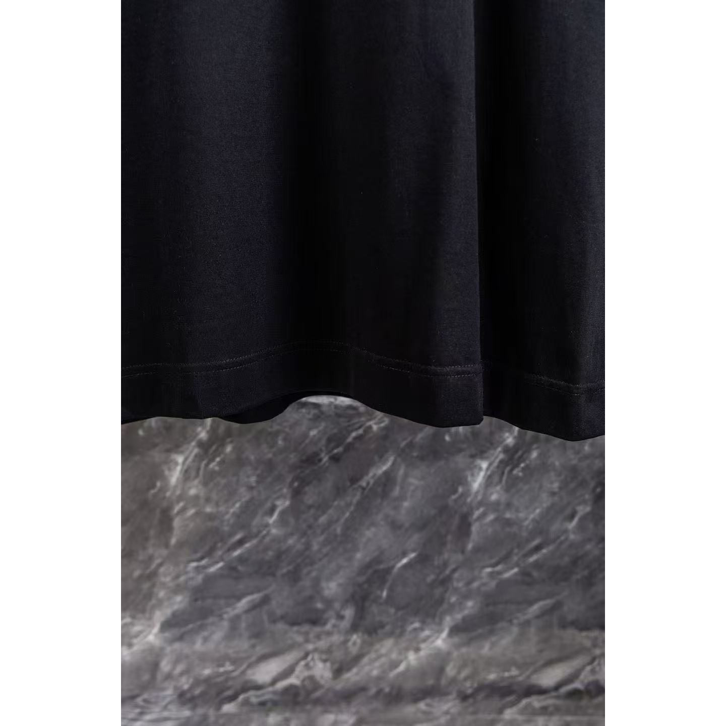 <p>GIVENCHY 塔罗牌星星印花短袖(黑)</p>