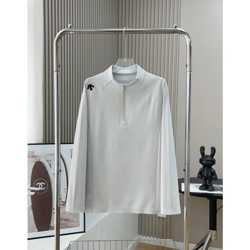 <p>DESCENTE 壓膠加絨立領上衣(白)</p>