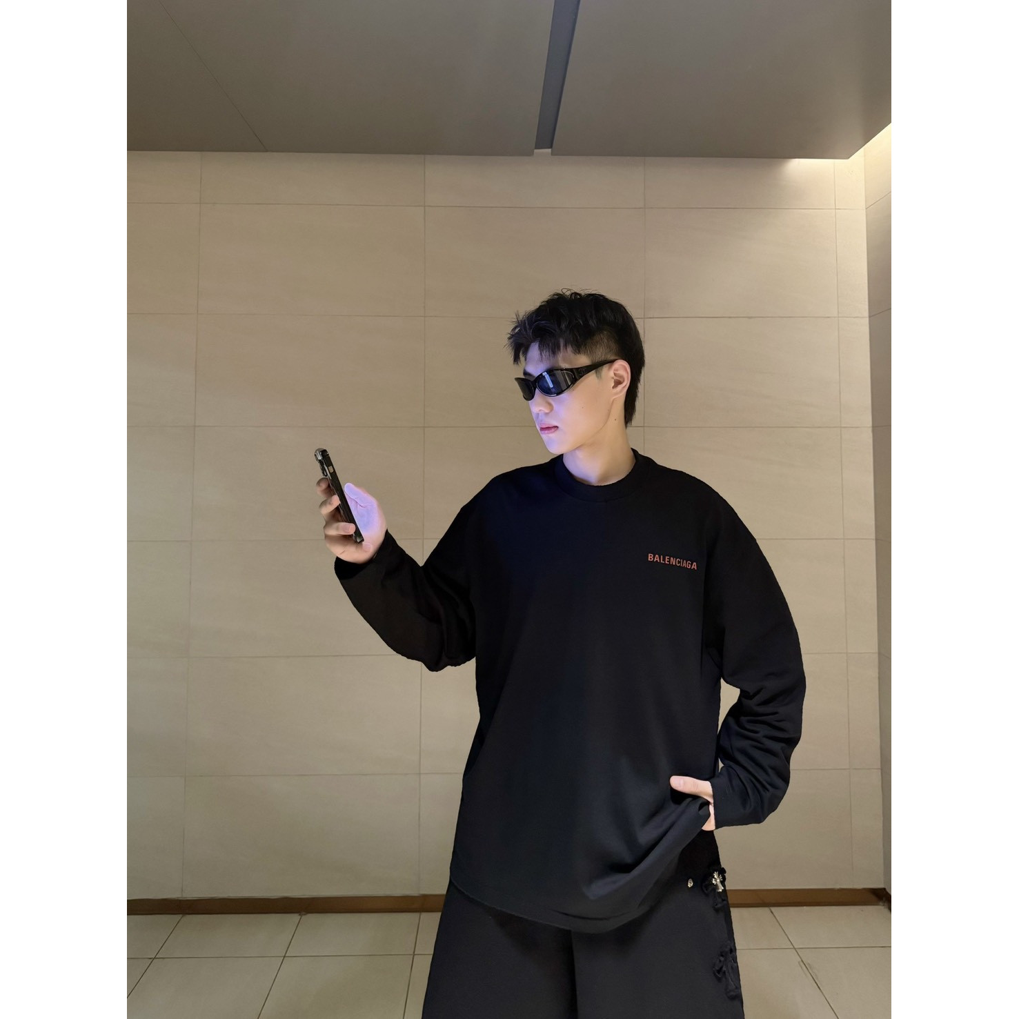 <p>Balenciaga 长袖T恤(黑B13)</p>