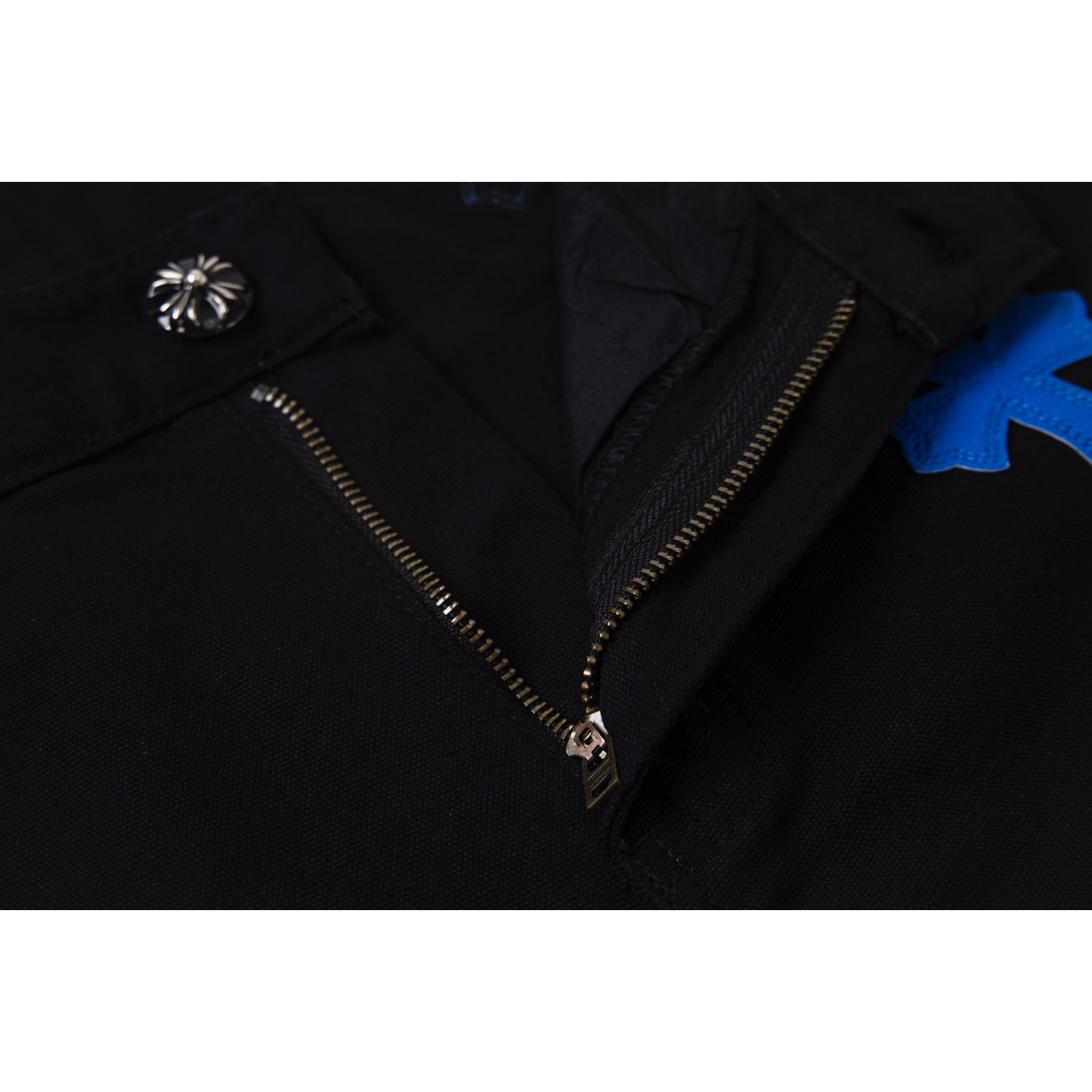 <p>CHROME HEARTS 伐木重工蓝色豹纹十字架牛仔裤(1750#)</p>