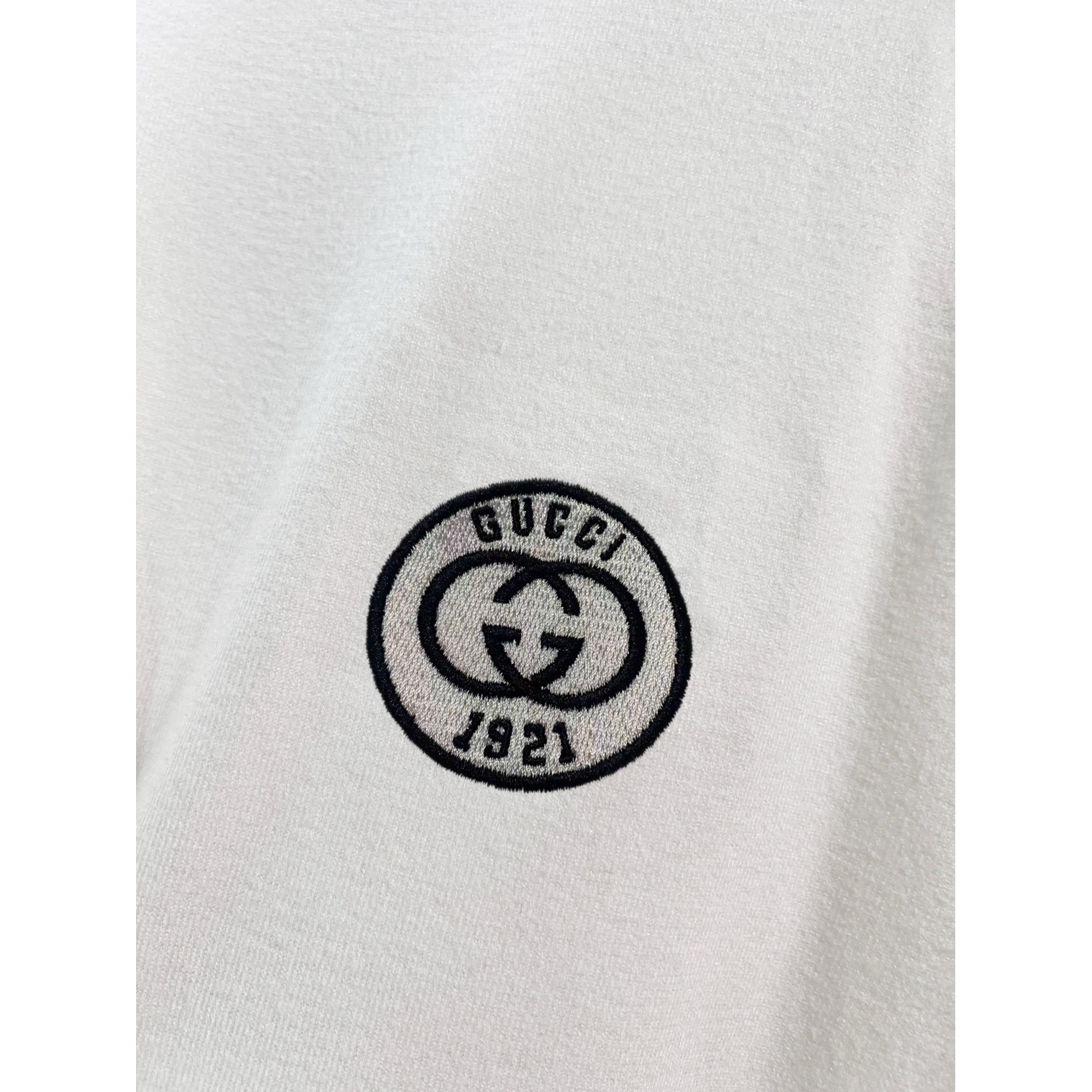 <p>GUCCI 针织衫圆领(白)</p>