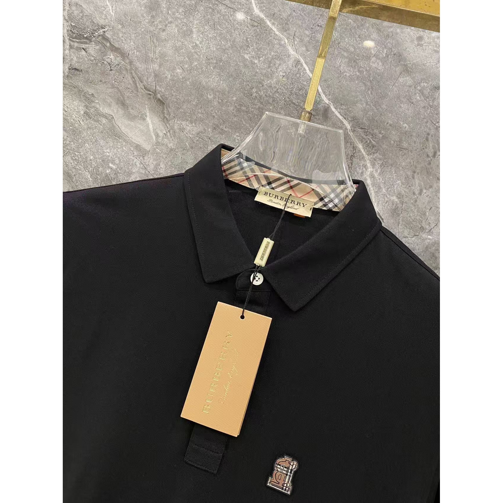<p>Burberry 秋冬长袖Polo(782994)</p>