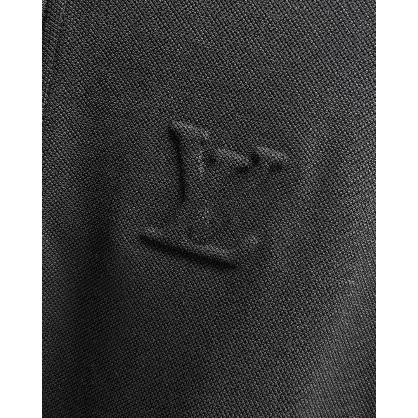 <p>LV&nbsp;短袖翻领polo衫(黑)</p>