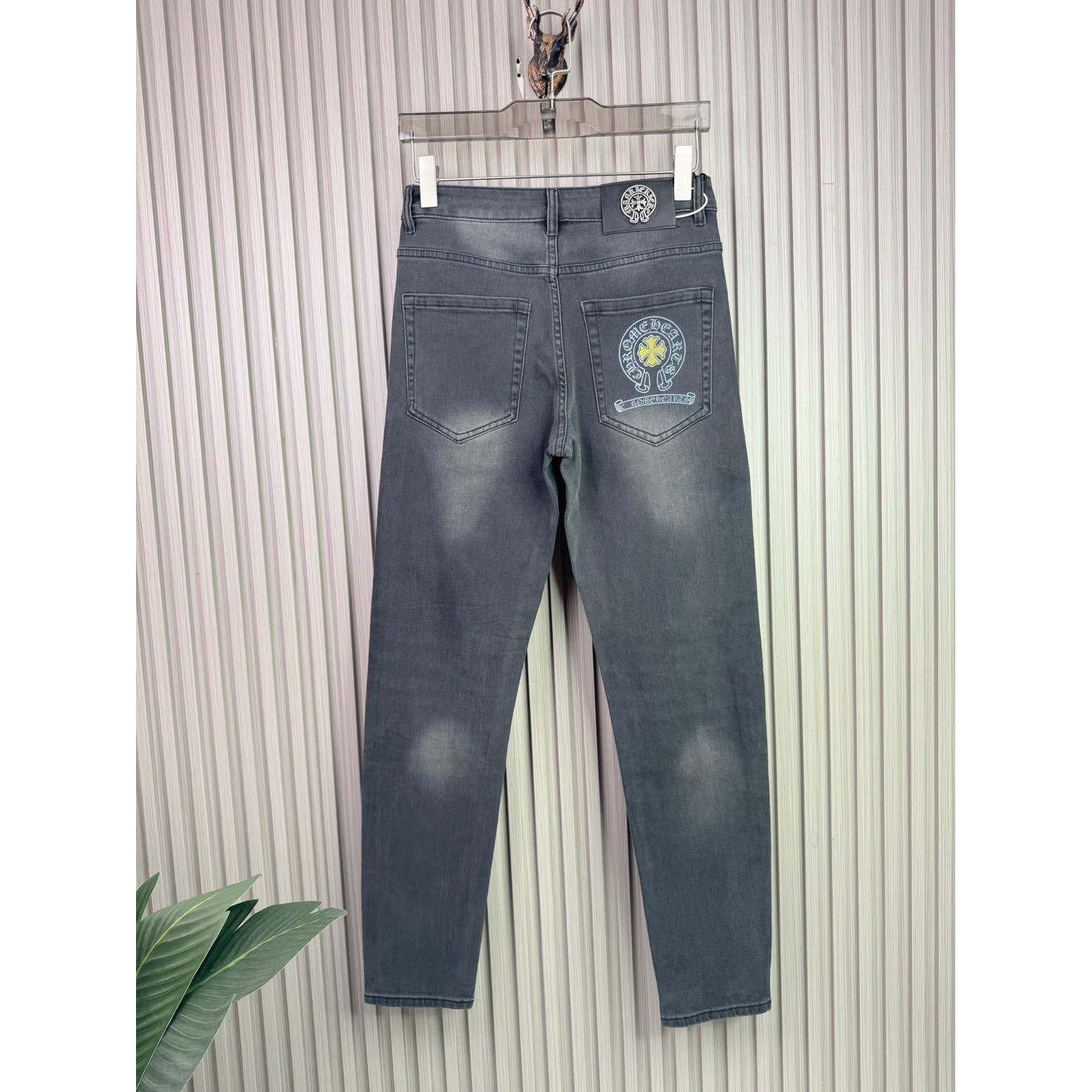 <p>CHROME HEARTS 休閒牛仔褲</p>