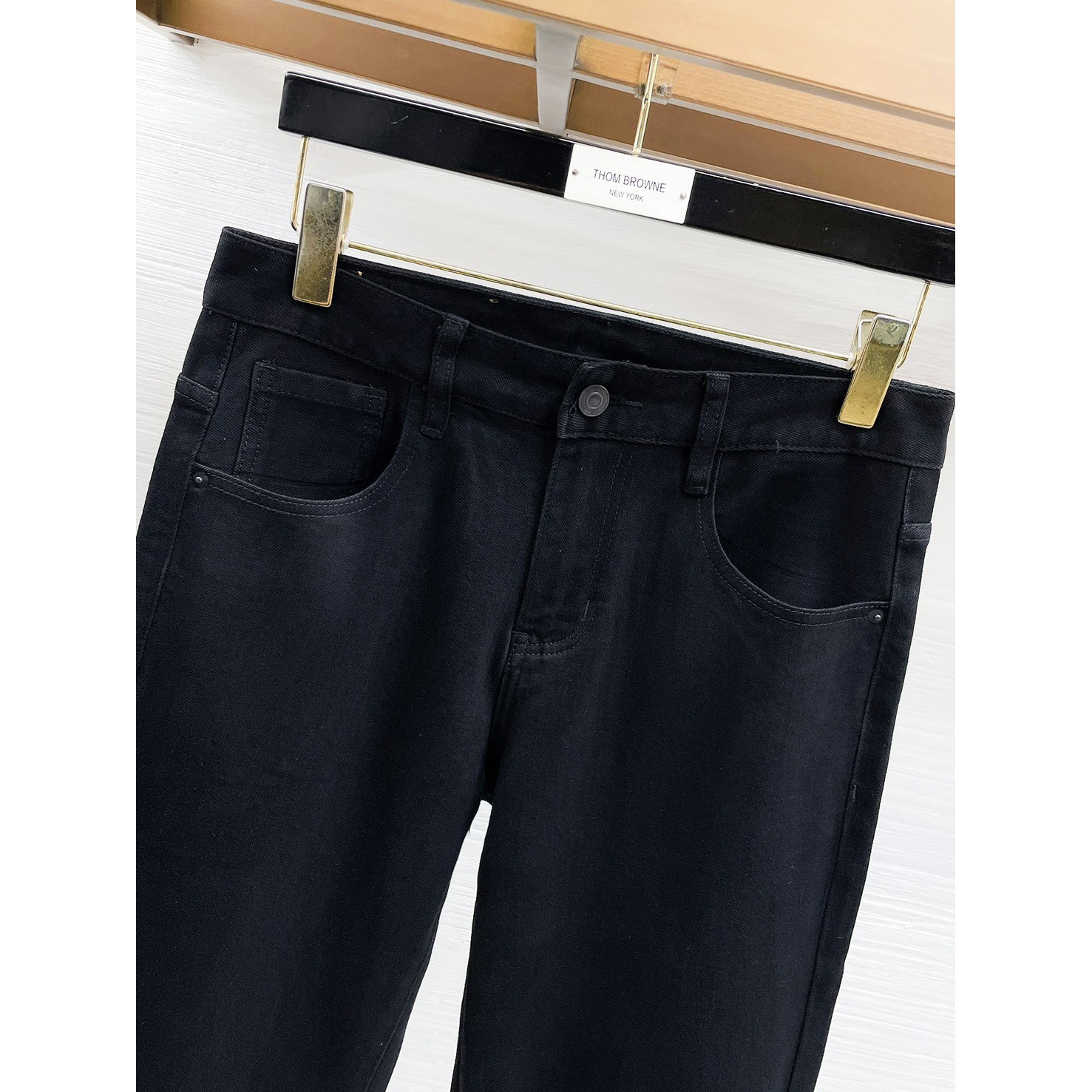 <p>D&amp;G&nbsp;高品质牛仔裤(黑)</p>