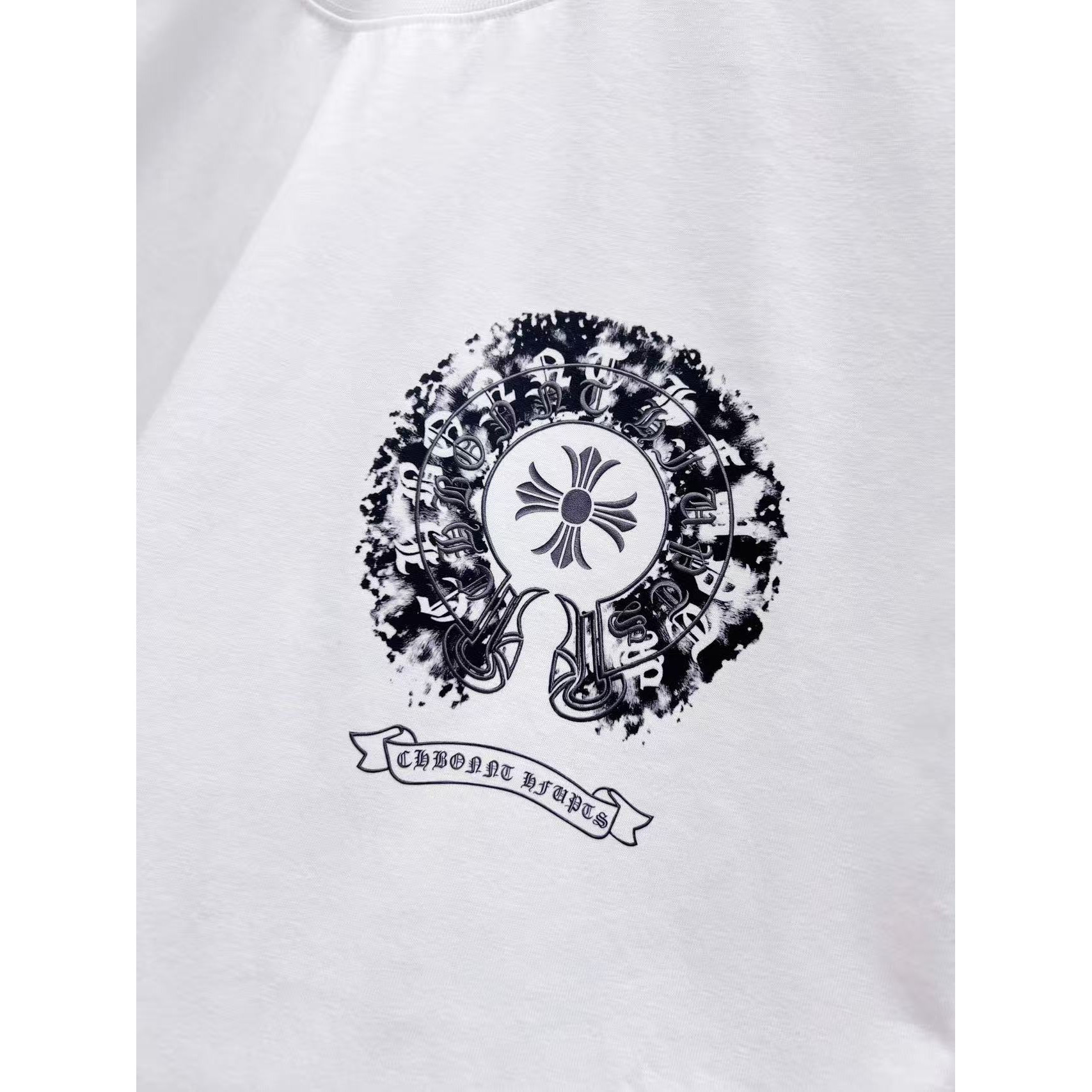 <p>CHROME HEARTS 短袖圆领T恤(白)</p>