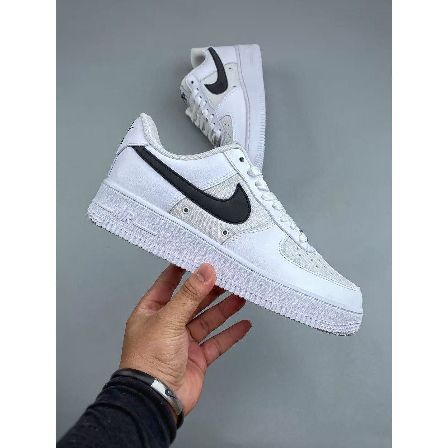 <p>NO.1 NK Air Force 1 空军一号(白)</p>