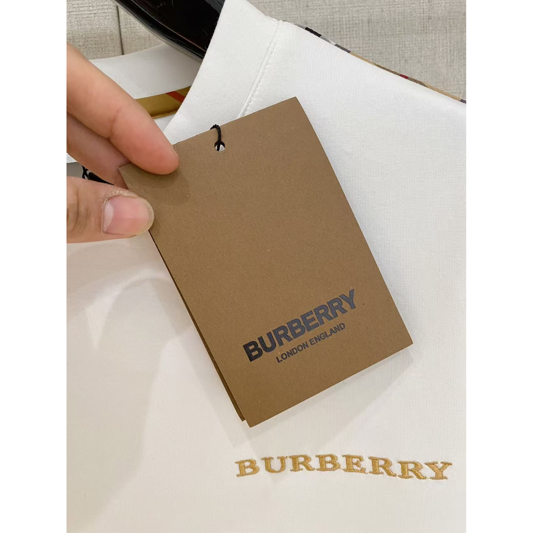 <p>BURBERRY 太空棉卫衣(白)</p>