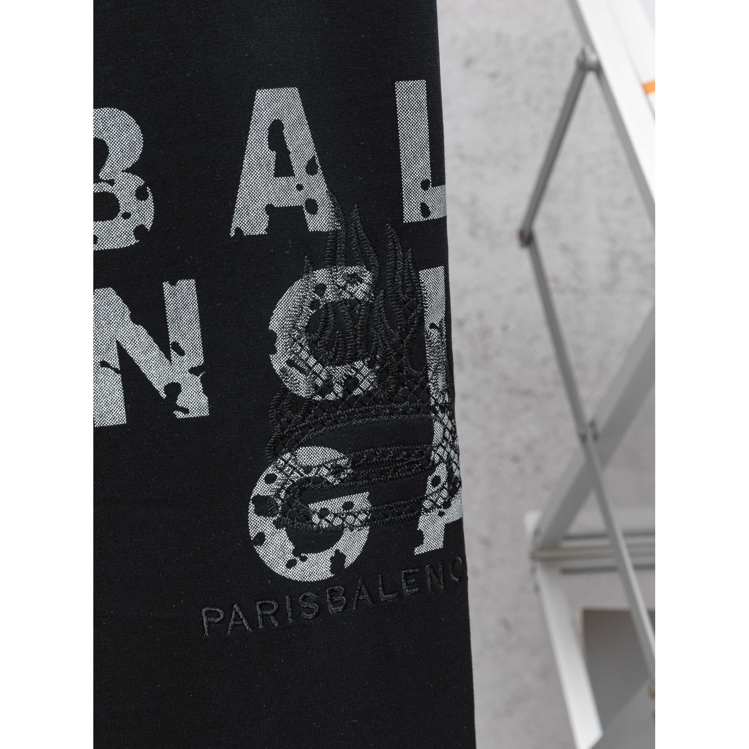 <p>Balenciaga 直筒休閒褲(黑色)</p>