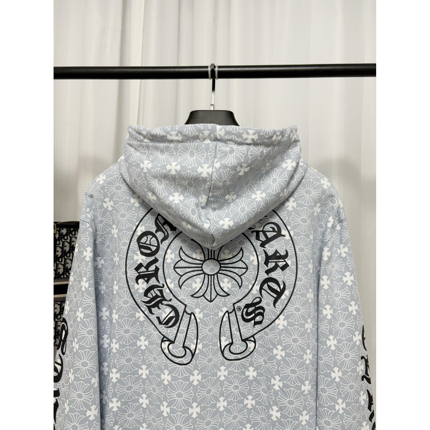 <p>Chrome Hearts 拉链外套</p>

<p>&nbsp;</p>