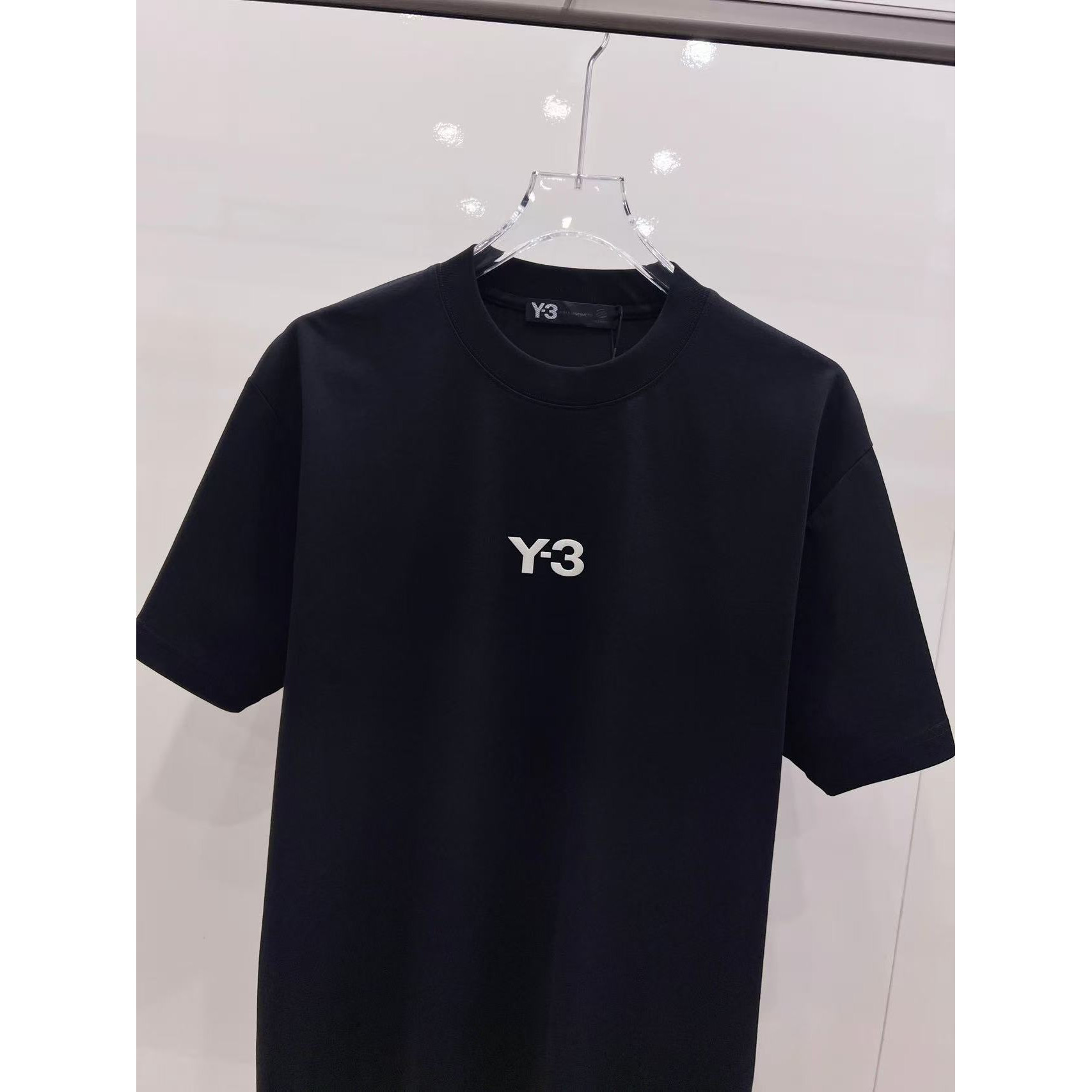 <p>Y-3 短袖T恤(黑)</p>