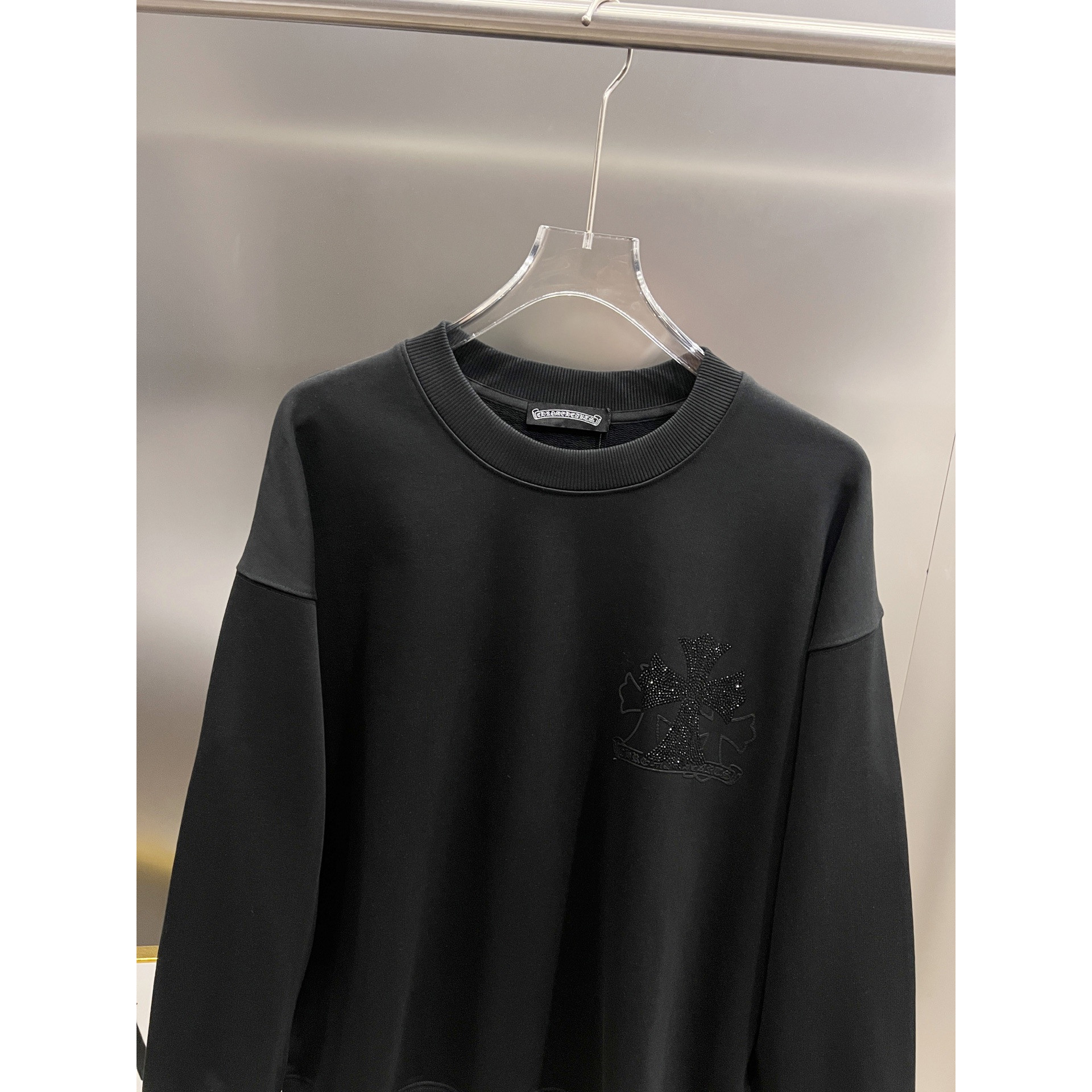 <p>CHROME HEARTS 圆领长袖卫衣(黑)</p>