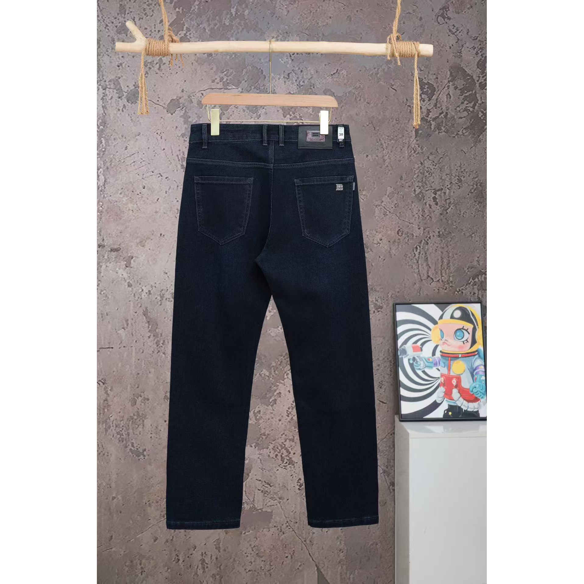 <p>Balenciaga 拉链直筒牛仔裤(黑M3065)</p>