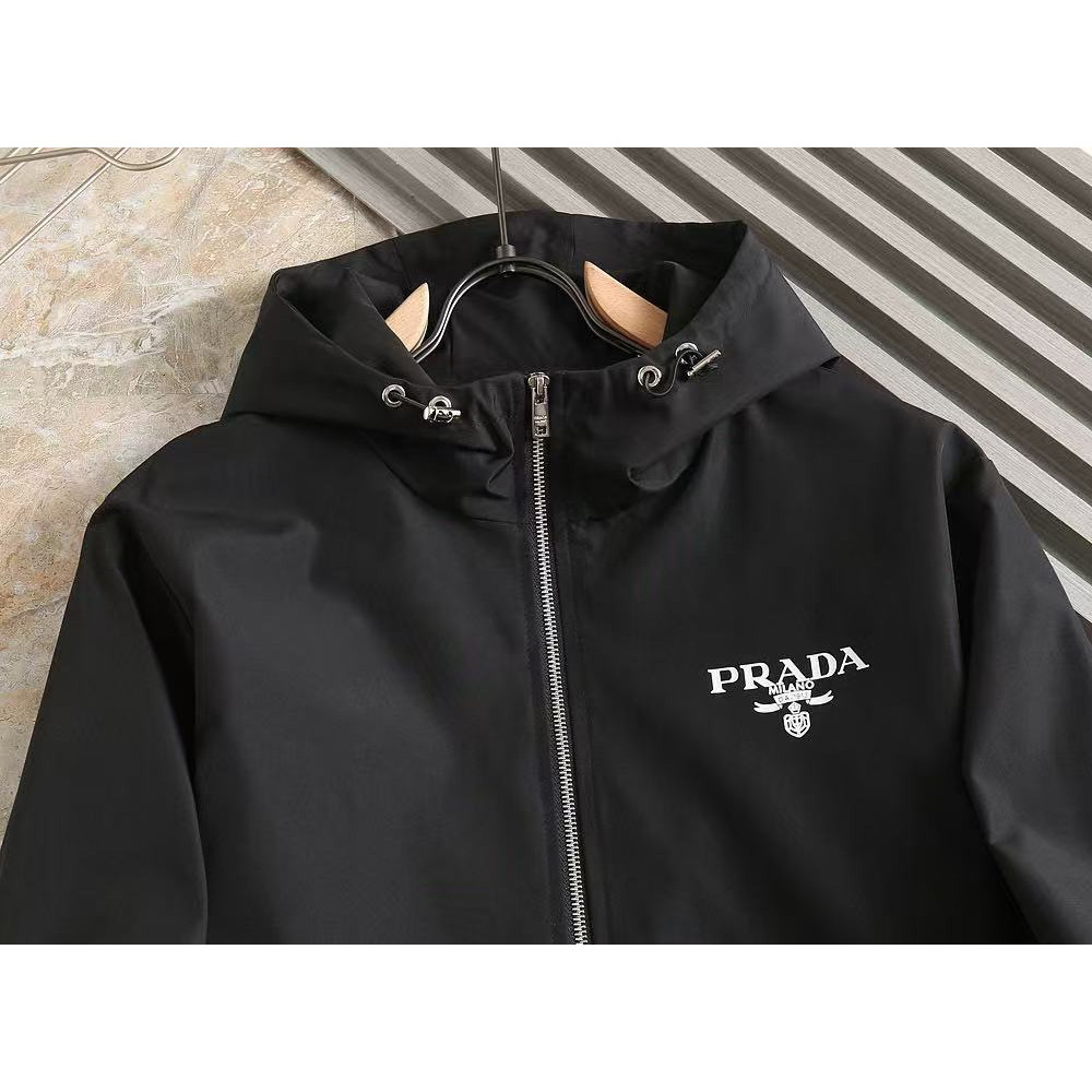<p>PRADA 男士夹克外套(黑)</p>