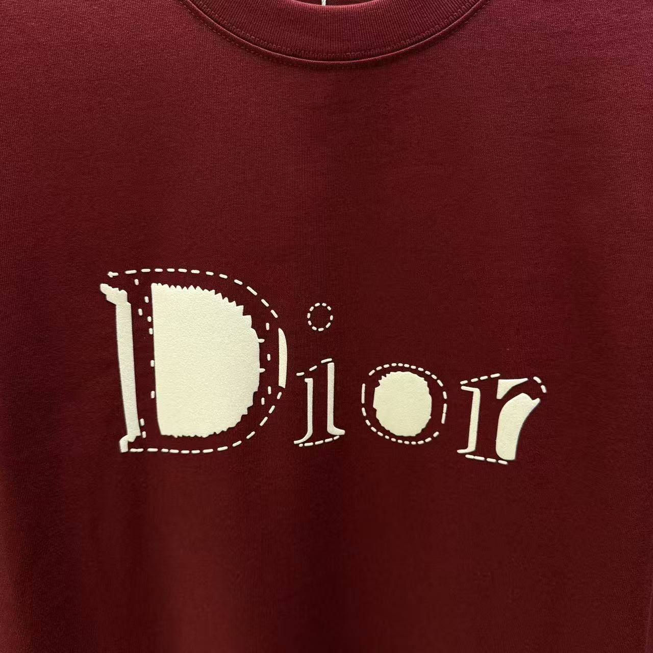 <p>DIOR 短袖T恤(深紅)</p>