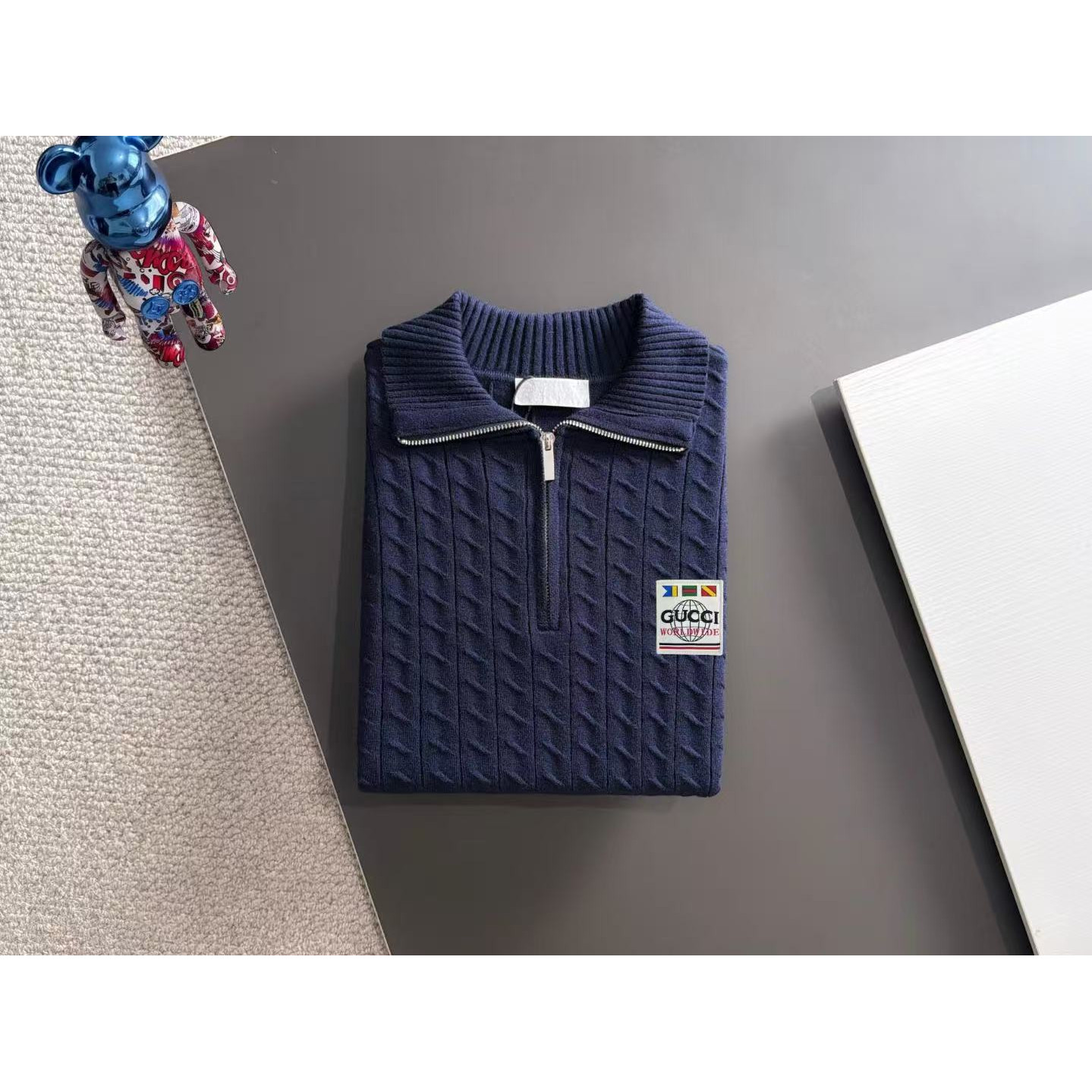 <p>GUCCI&nbsp;秋冬官网最新毛衣(藍)</p>