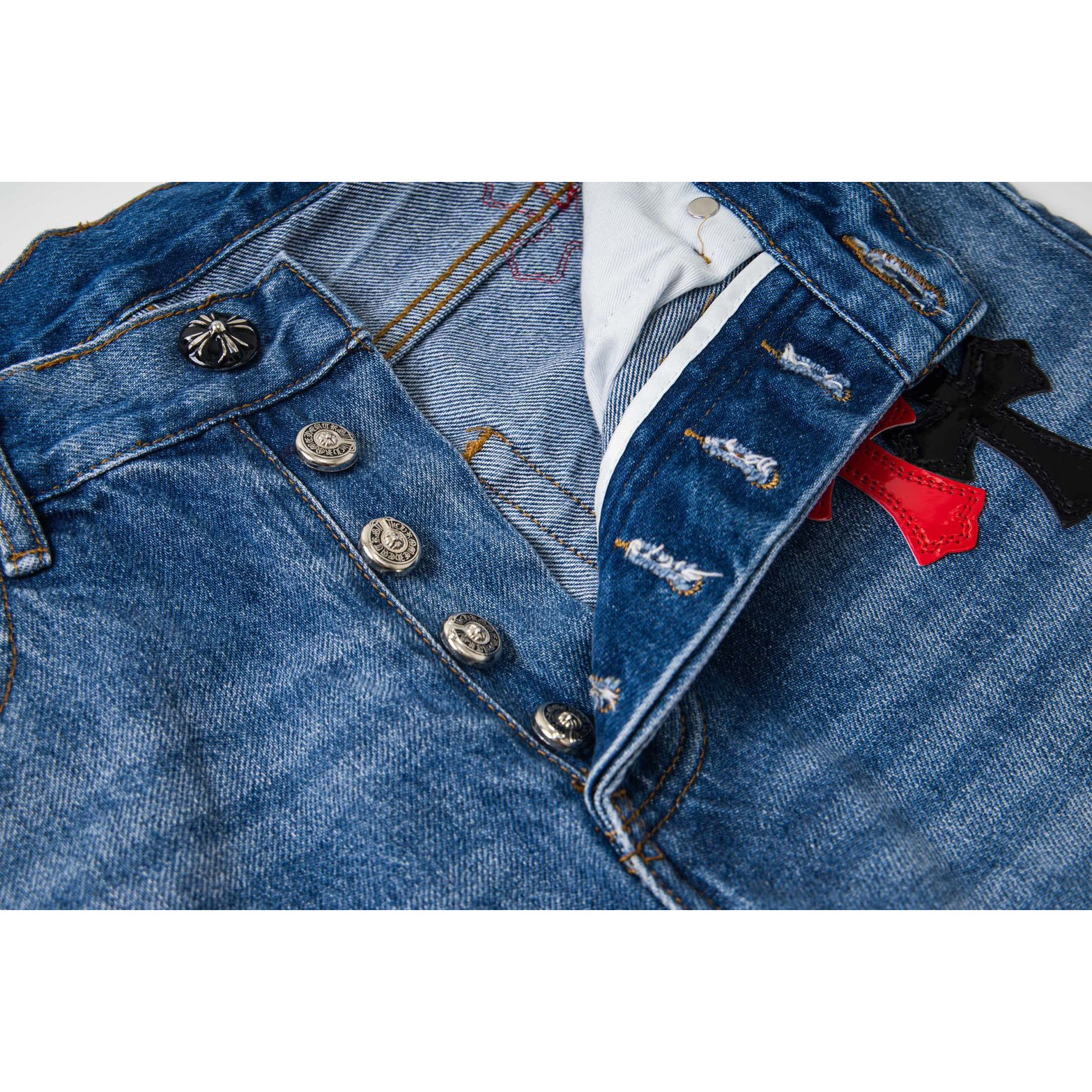 <p>CHROME HEARTS 蓝裤牛仔拼红黑豹纹多皮牛仔裤(1799#)</p>

<p>&nbsp;</p>