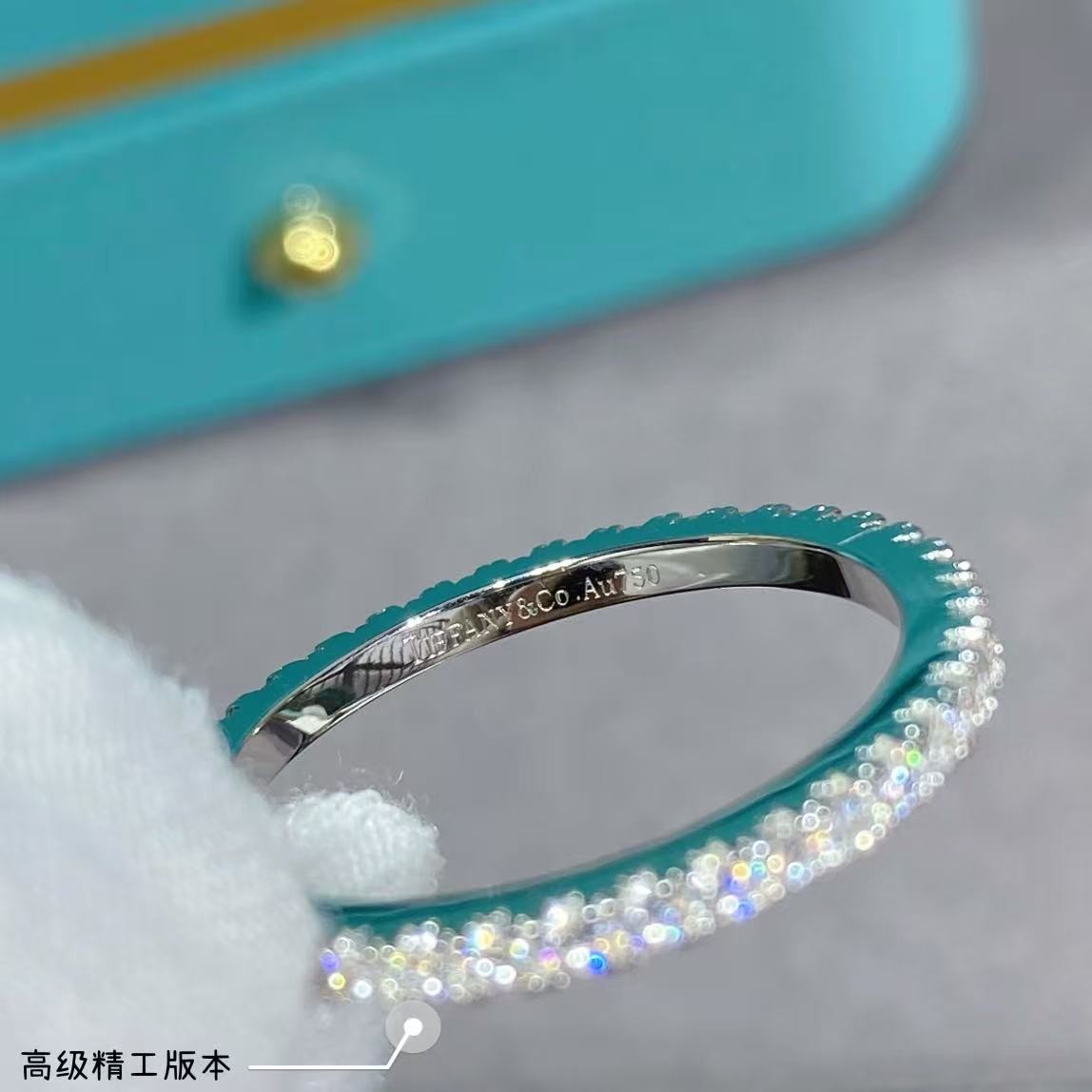 <p>TIFFNY&amp;CO.&nbsp;细排钻戒指</p>