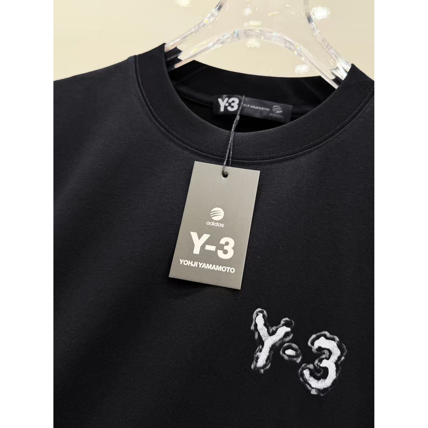 <p>&nbsp;Y-3 经典短袖(黑)</p>