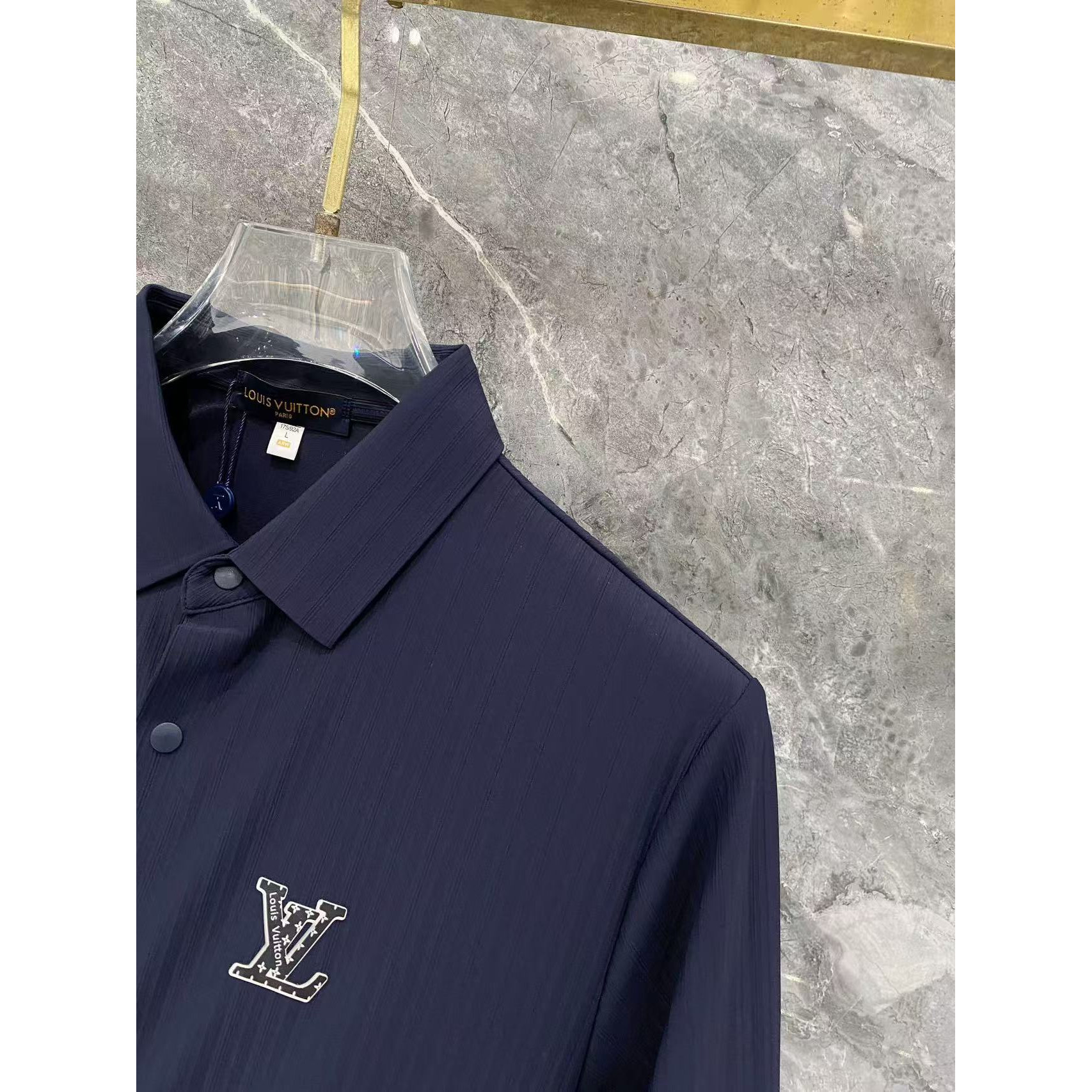 <p>LV 秋冬长袖Polo(782987)</p>