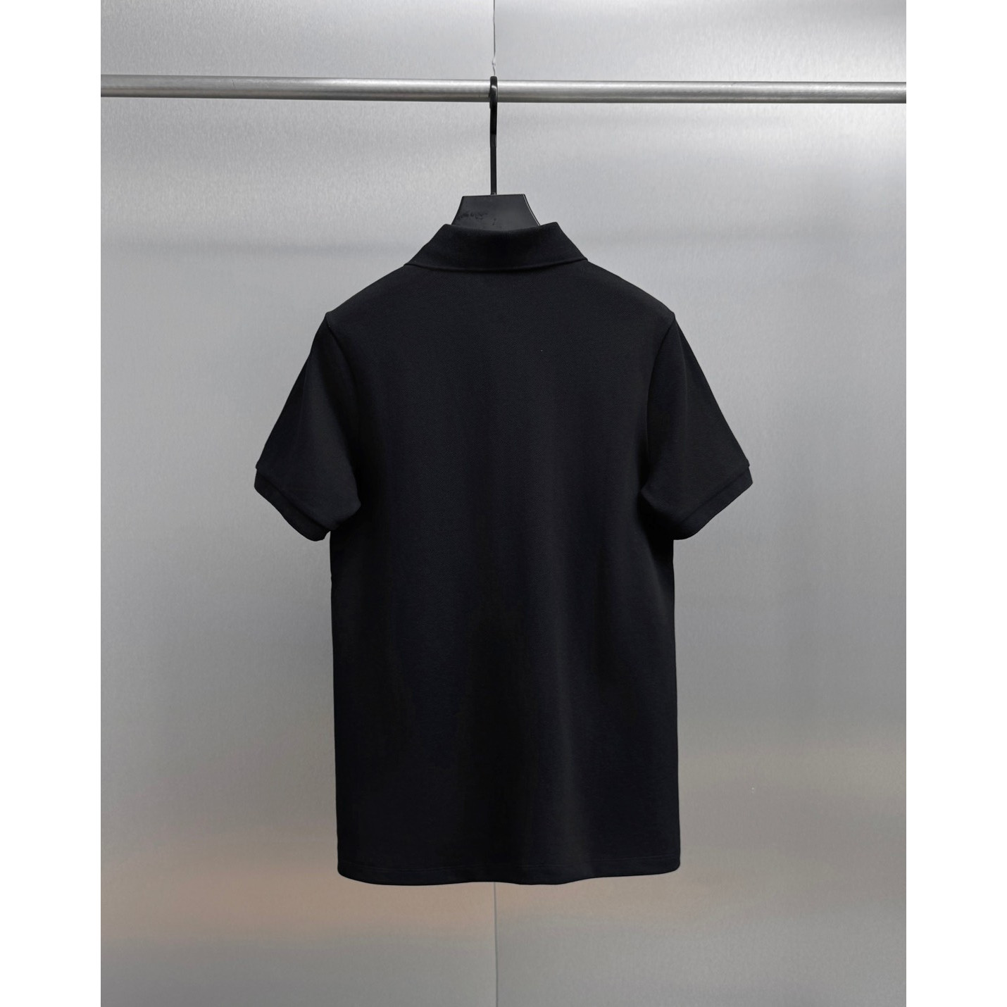 <p>BURBERRY 短袖翻领polo衫(黑)</p>