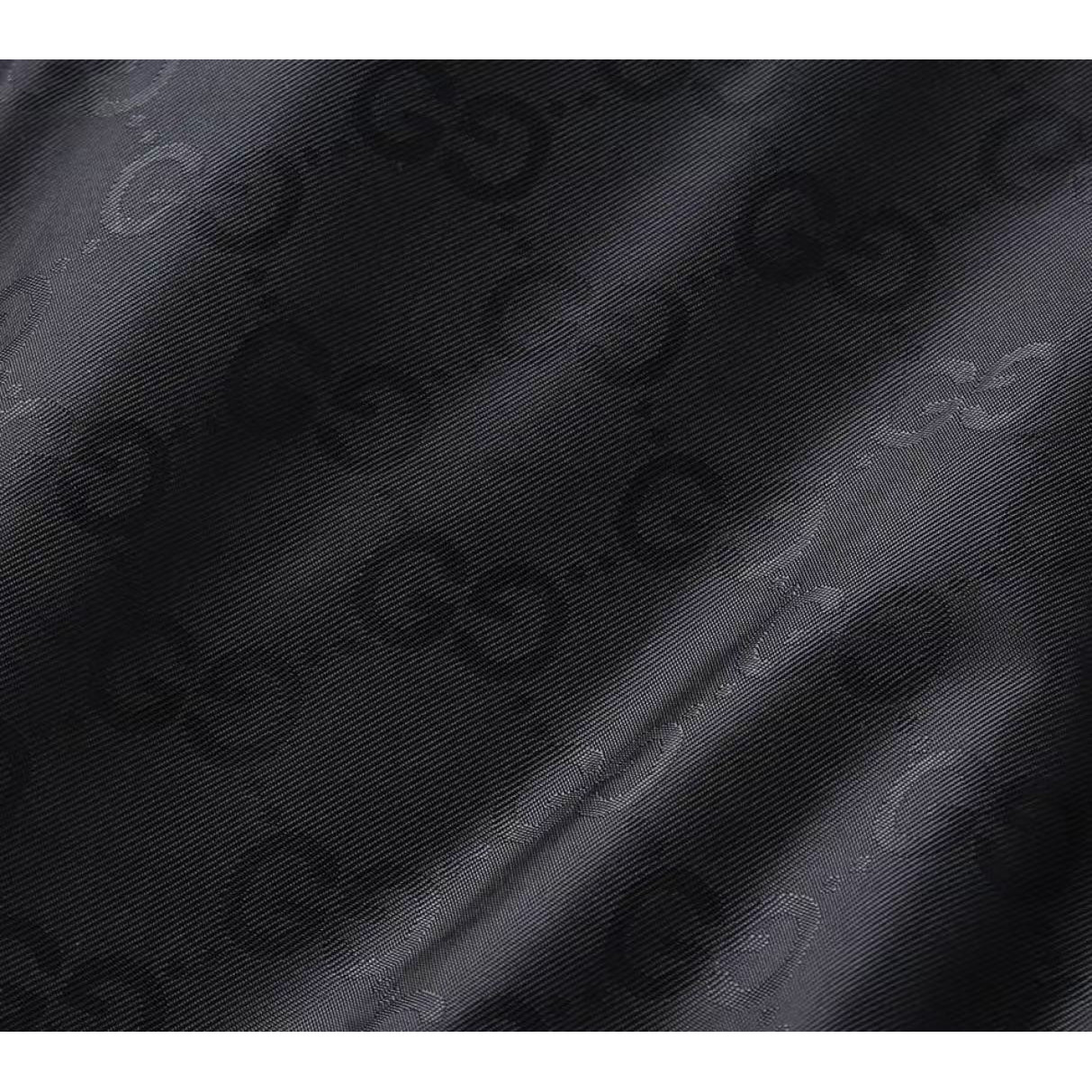 <p>GUCCI&nbsp;男士夹克外套(黑)</p>