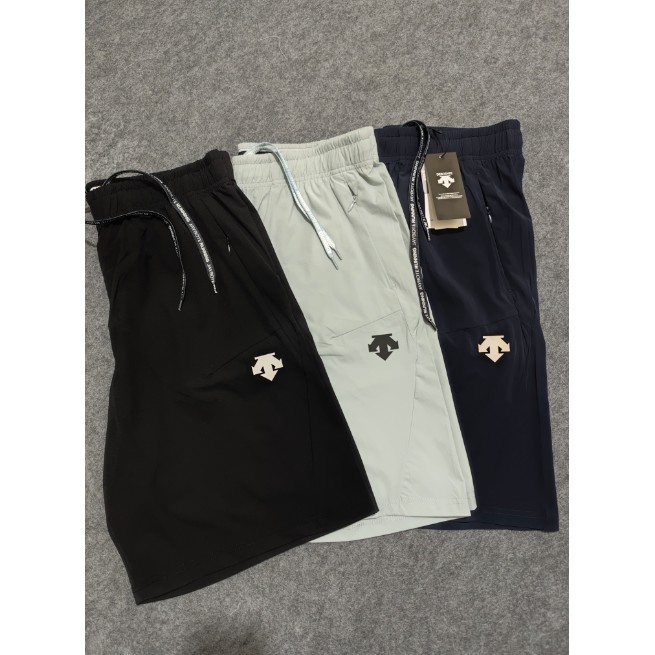 <p>DESCENTE 休閒短褲</p>