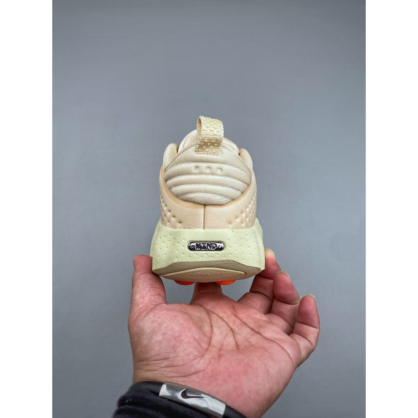 <p>Nike Mind 002 训练鞋(卡其)&nbsp;</p>
