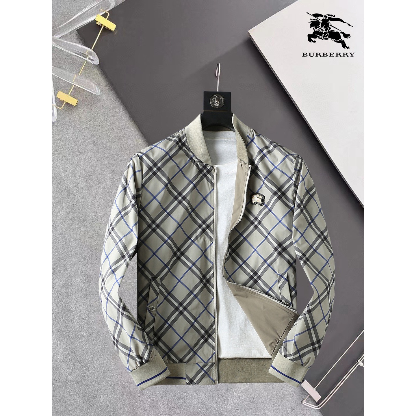 <p>BURBERRY 夹克外套(时尚设计师款)</p>