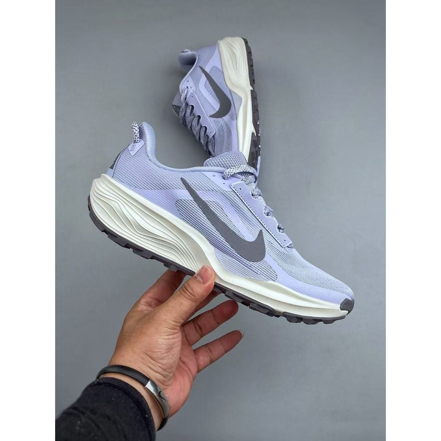 <p>NIKE ACG 户外低帮徒步鞋(藍)</p>