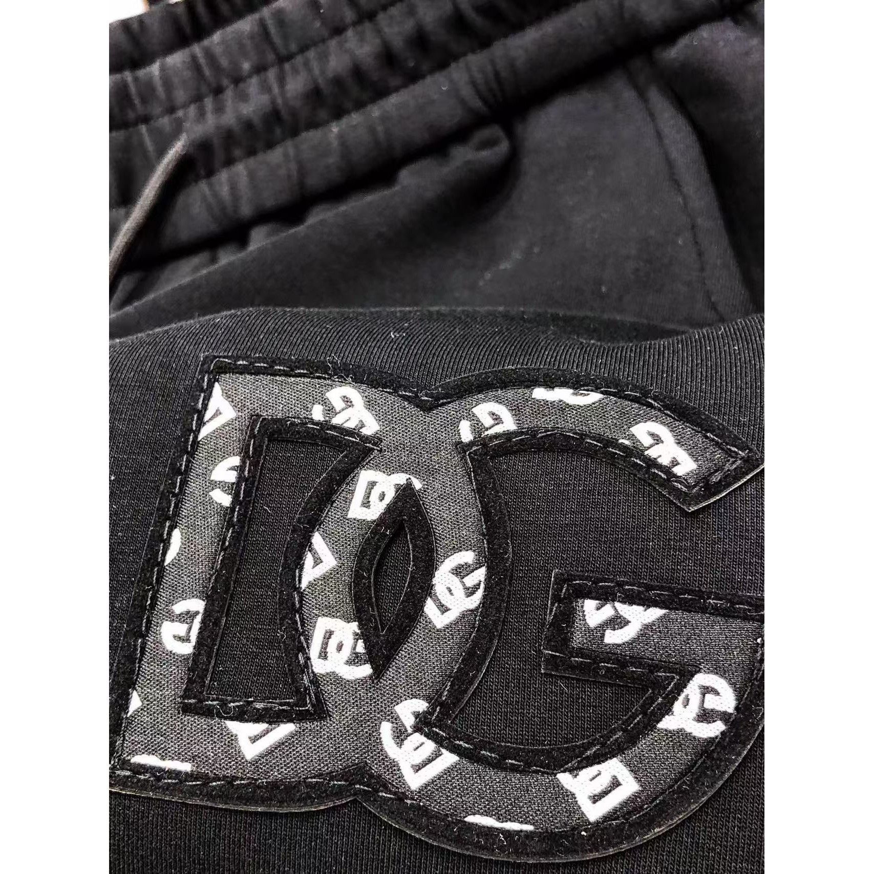 <p>D&amp;G 高品质时尚休闲裤(782969)</p>