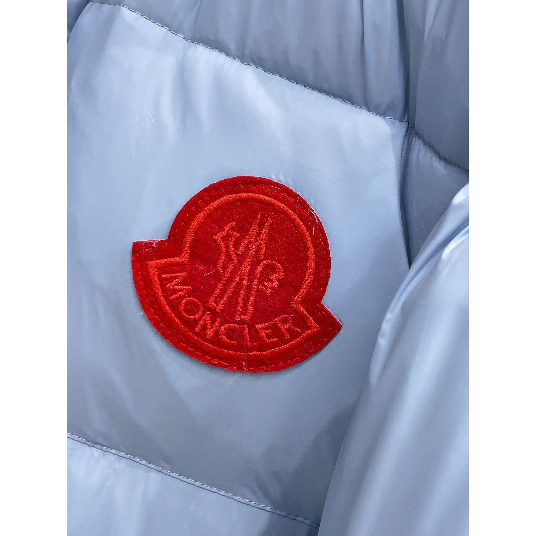 <p>MONCLER 秋冬新款羽绒服(藍)</p>