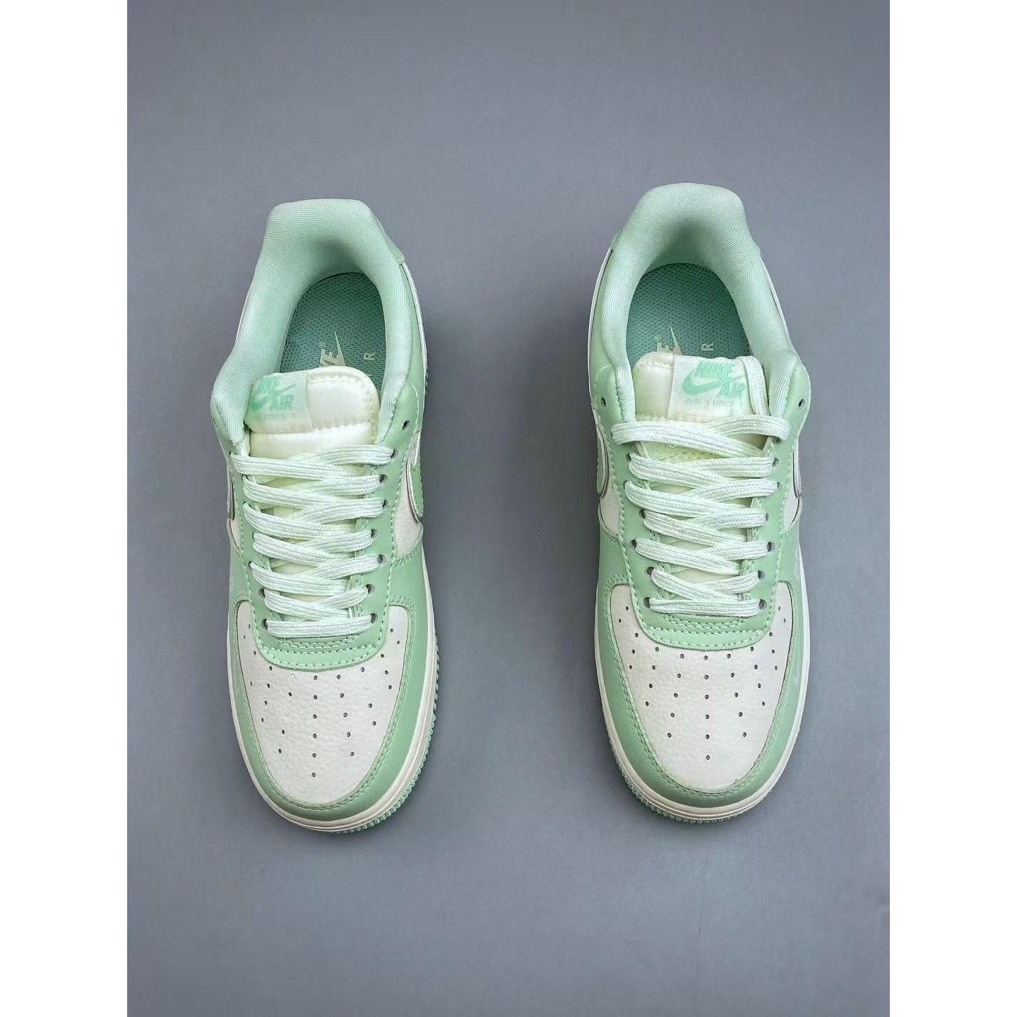 <p>Nike Air Force1 07 low &nbsp;联名款(綠)</p>
