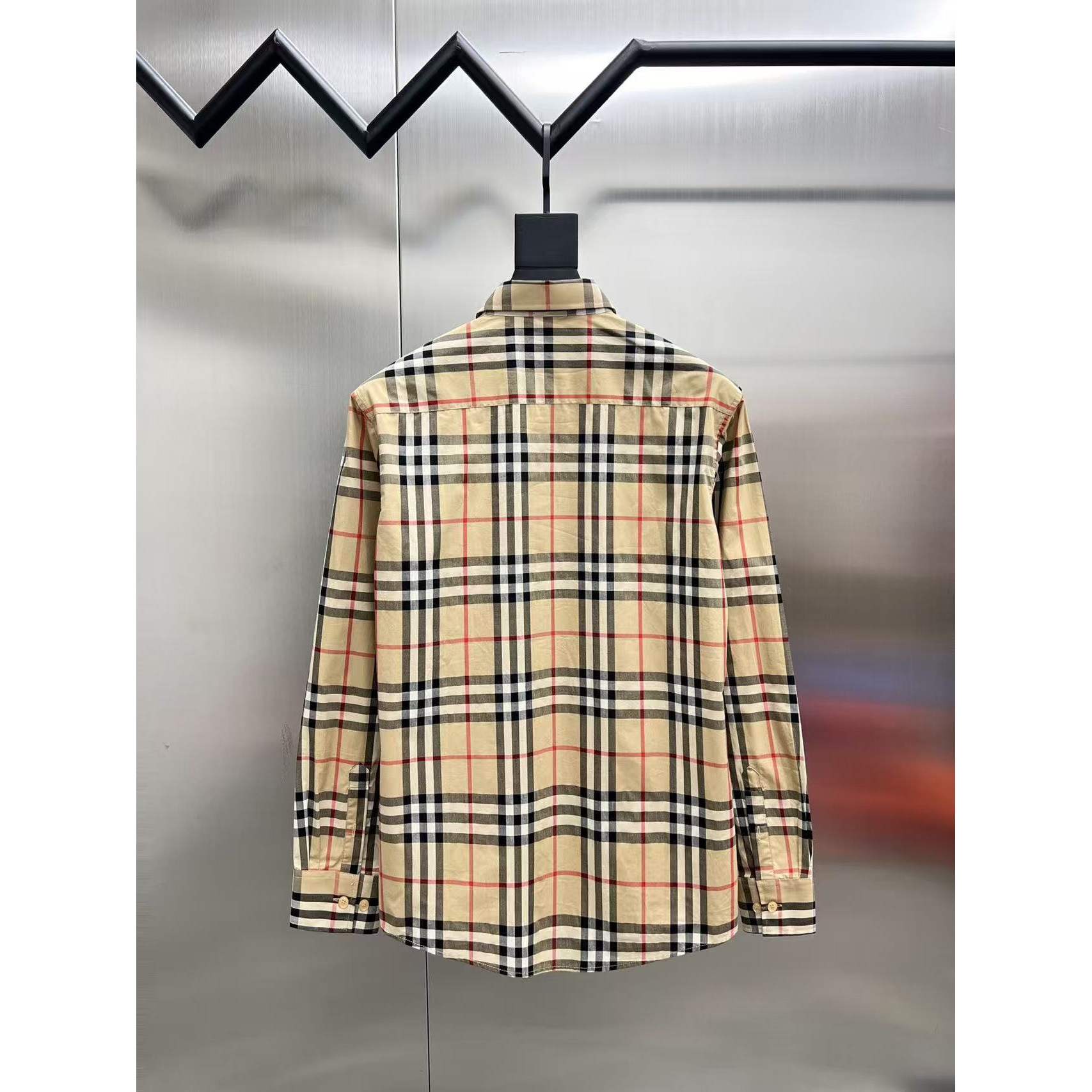 <p>Burberry 长袖衬衫(783233)</p>