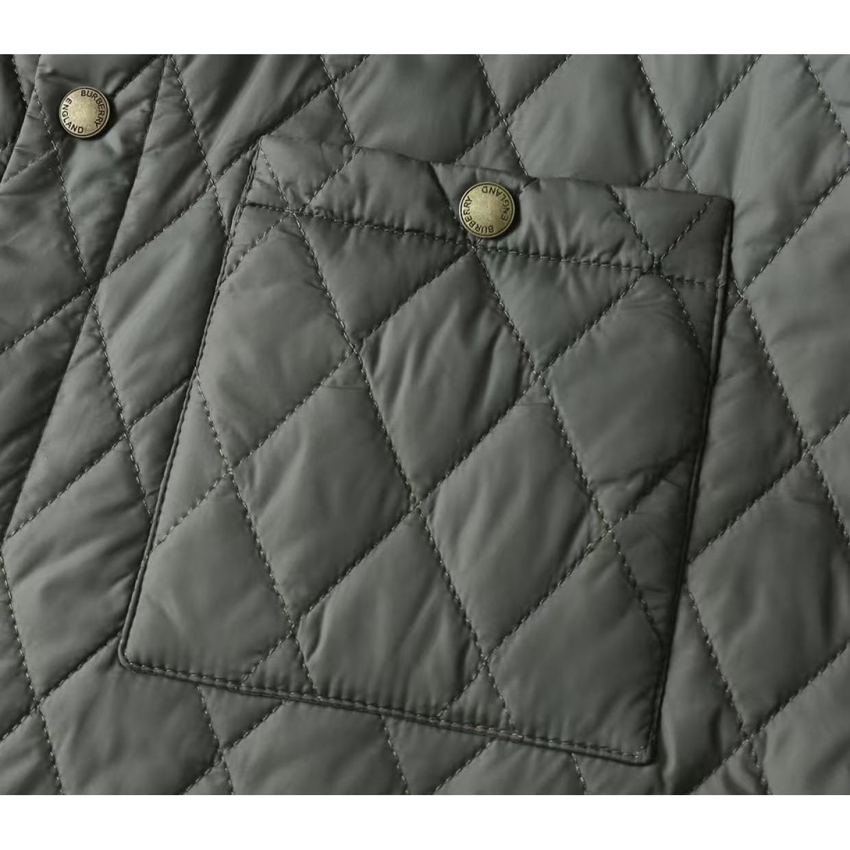 <p>BURBERRY 加厚棉服外套(綠)</p>